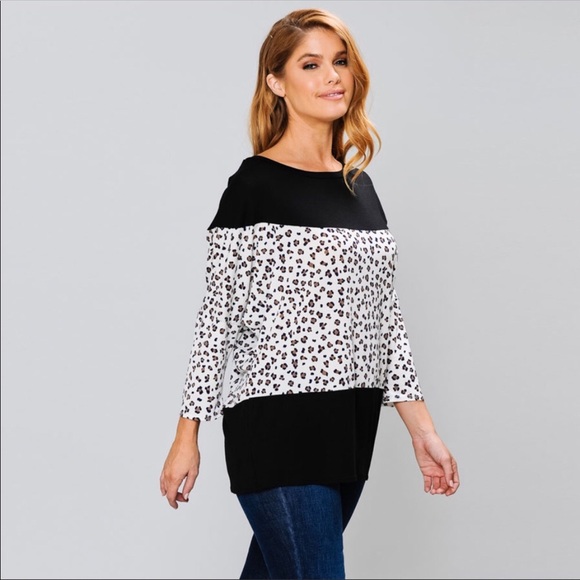 LAST ONE! 3X Plus Size Block Animal Print Top - Picture 2 of 6